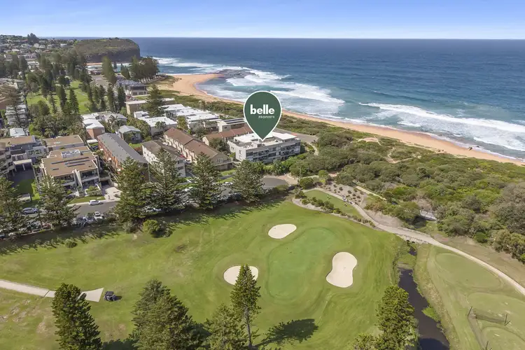 2/60 Golf Avenue