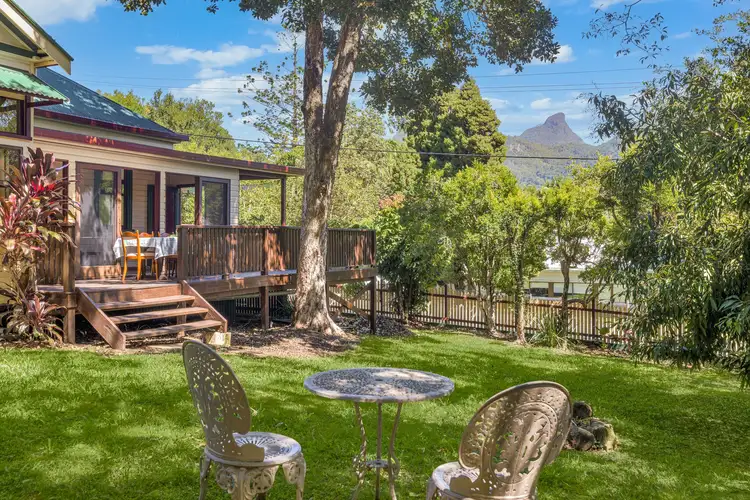 3 Rowlands Creek Road