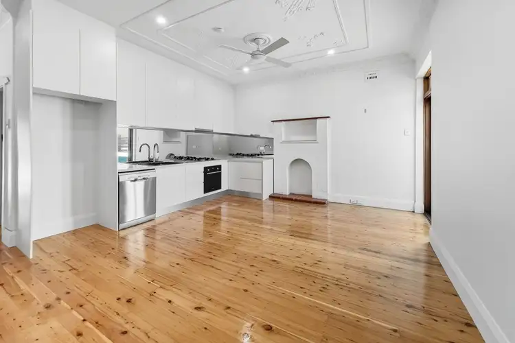39 Lawson Street