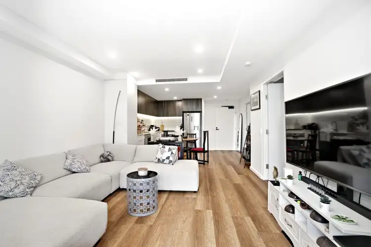 307/9 Weyland Street