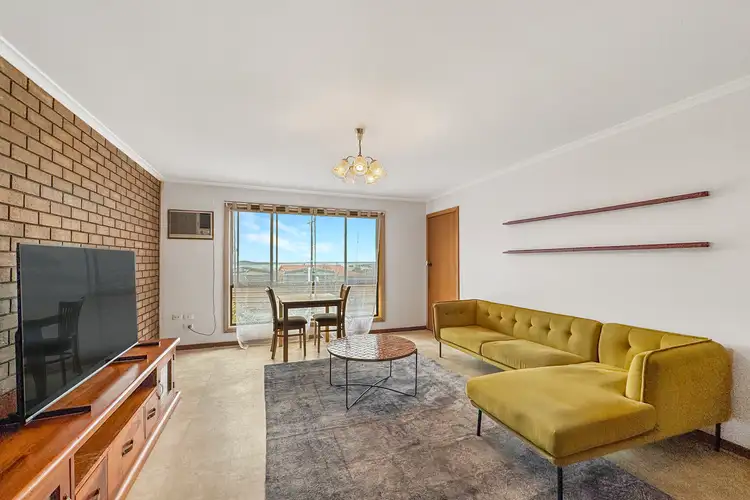 2/70 Flinders Highway