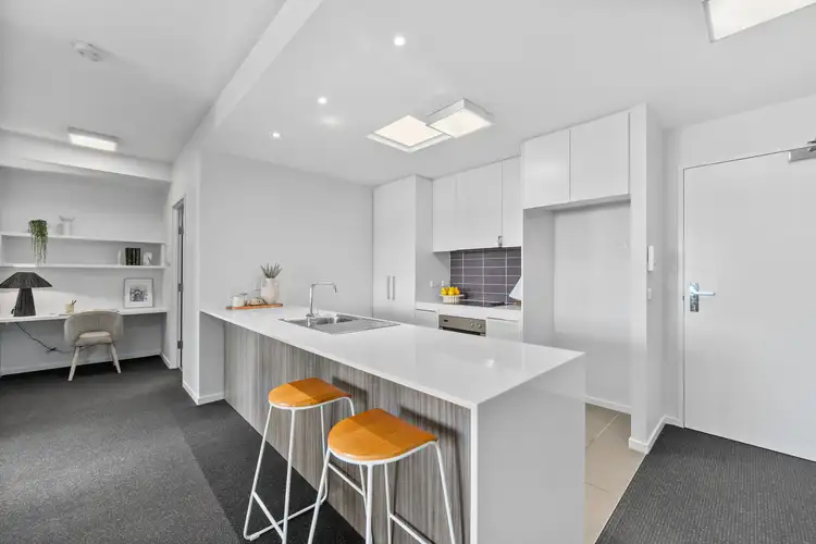 506/9 Watkin Street