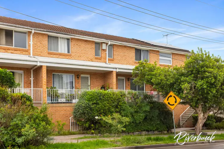 4/45A Weston Street