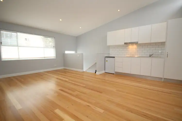 2/139 MacPherson Street