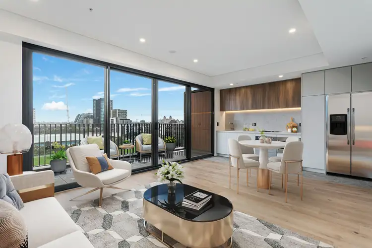 683/10 Peters Street