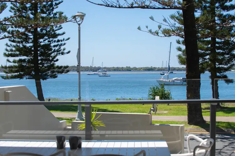 4/508 Marine Parade