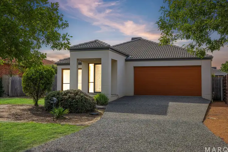 27 Jenolan Street