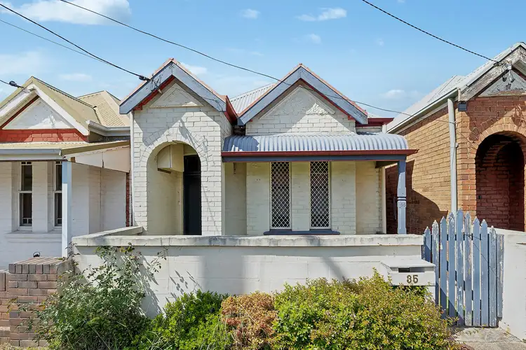 35 Roy Street