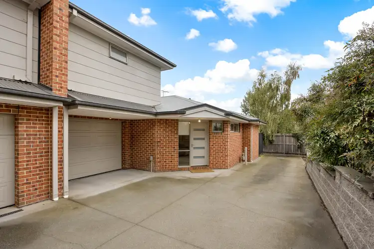 2/93 Anderson Road