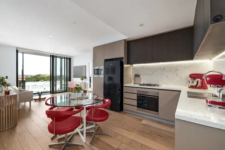 501/55 Princes Highway
