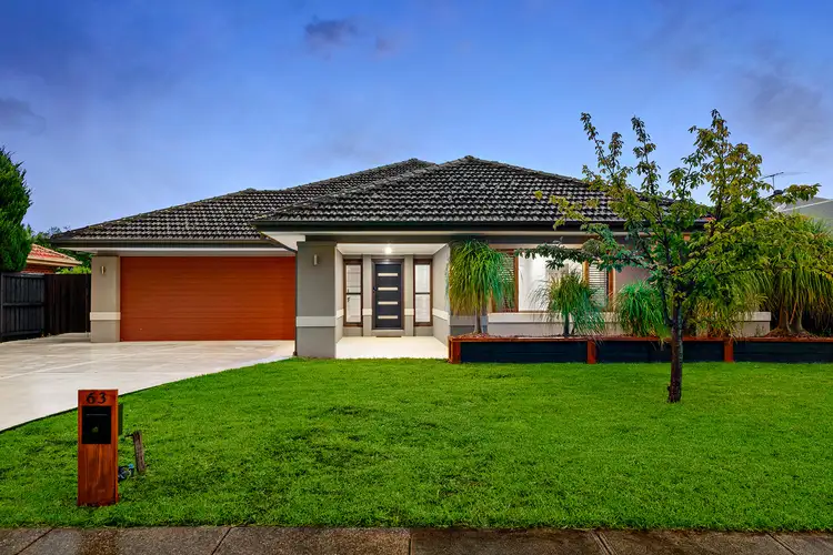 63 Flaxen Hills Road