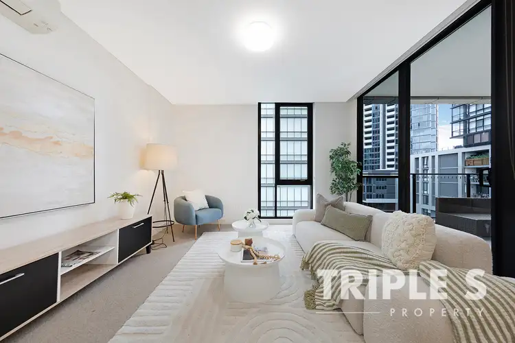 817/11 Verona Drive