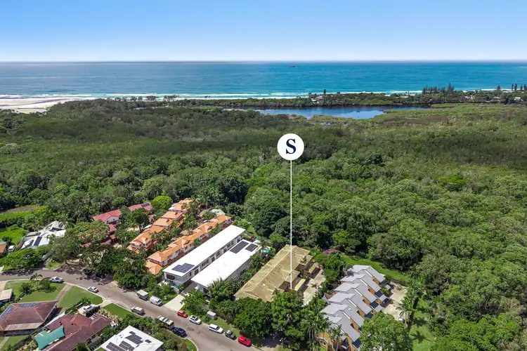 3/49 Belongil Crescent