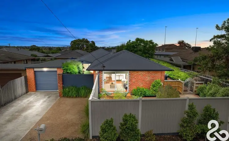 6 North Circular Road, Gladstone Park VIC 3043