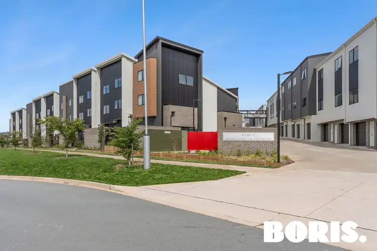 79/209 John Gorton Drive