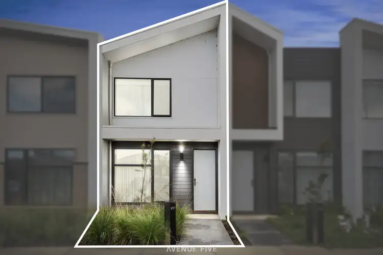 27 Smith Way