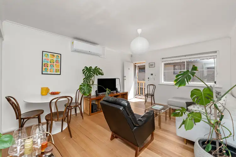 9/6 Marriott Street
