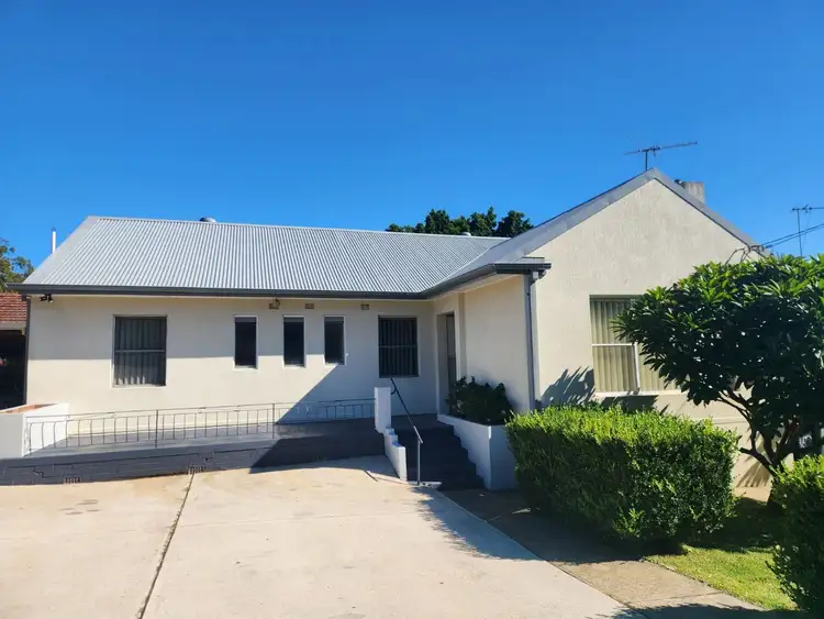 10 Peffer Street