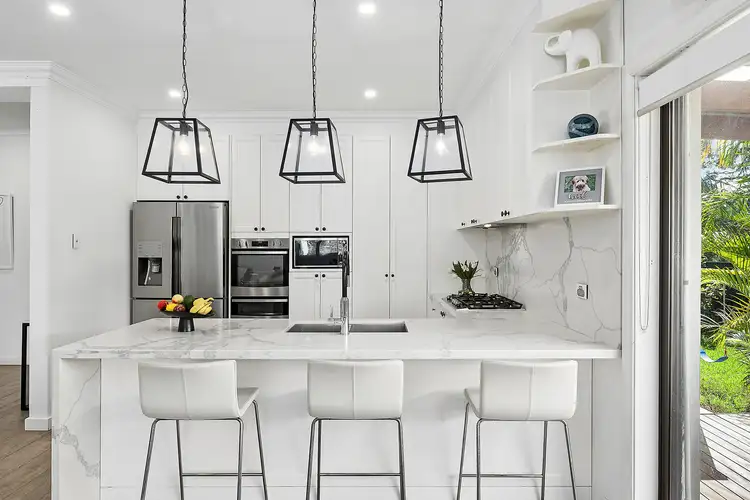 3 Orana Crescent