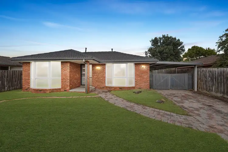 6 Beckington Crescent