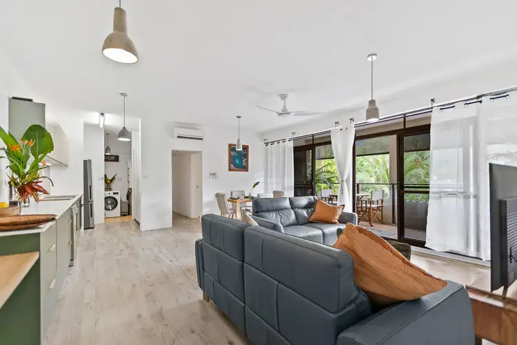 10/5-7 Amphora Street