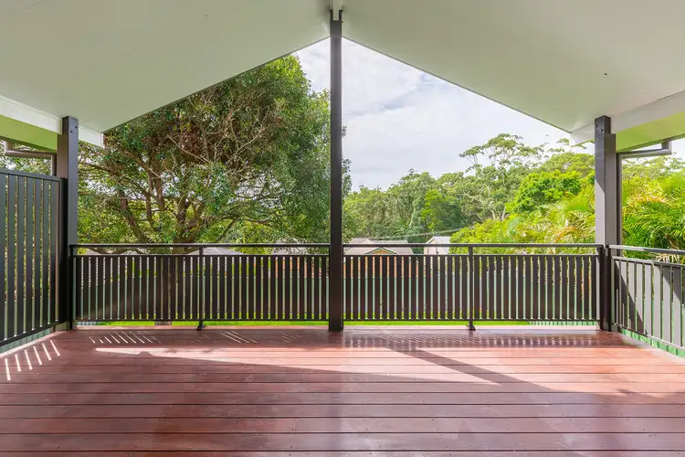 17 Amaroo Parade