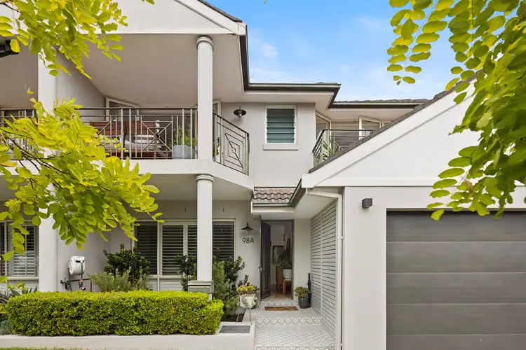 98a Wanganella Street