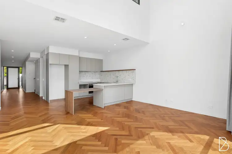7/30 Lowrie Street