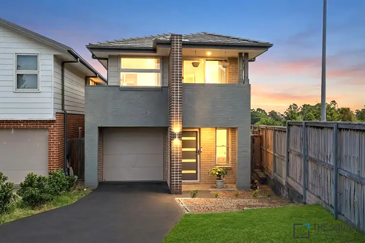 32 Frederick Jones Crescent