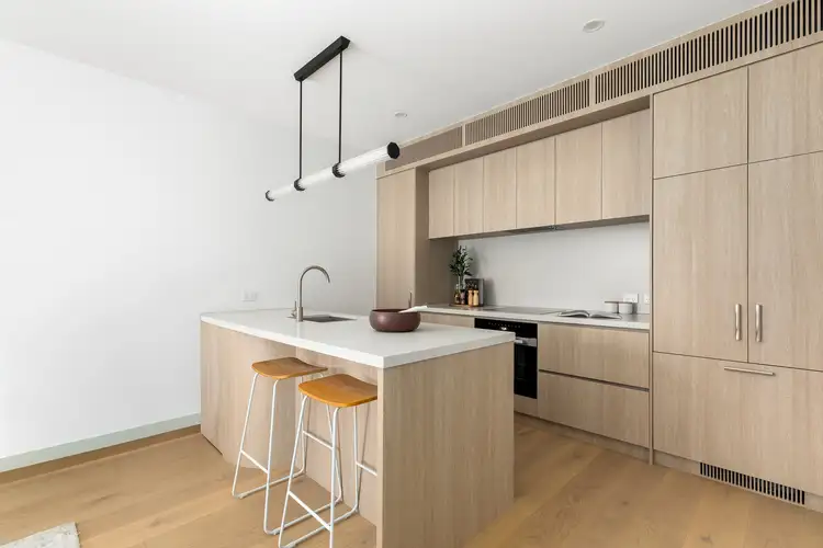 111/1058 Toorak Road