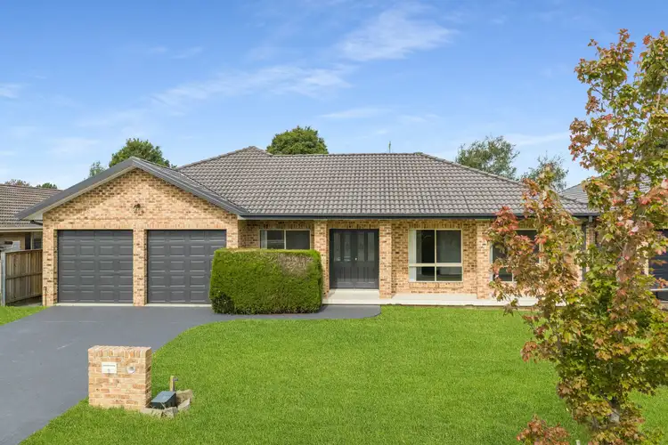 7 Blackett Place