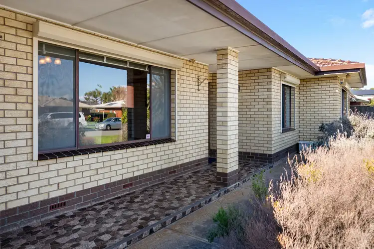 36 Greenfield Crescent