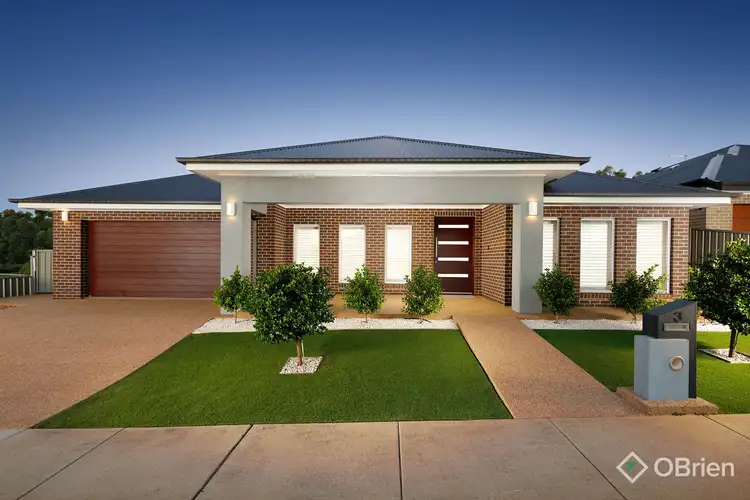 3 Dartnell Crescent