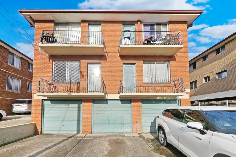 2/48 Colin Street