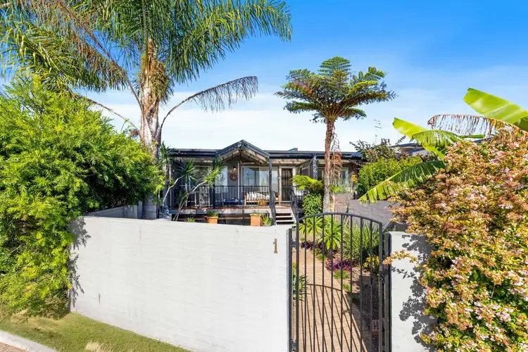 1/16-18 Peter Crescent