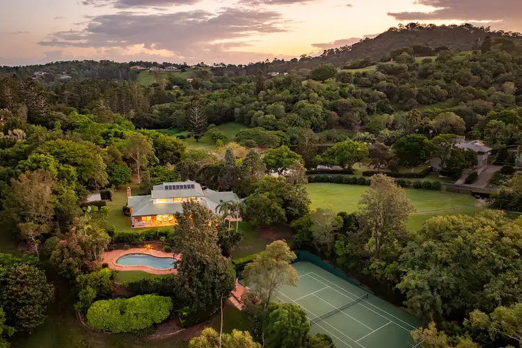 37 Corniche Place