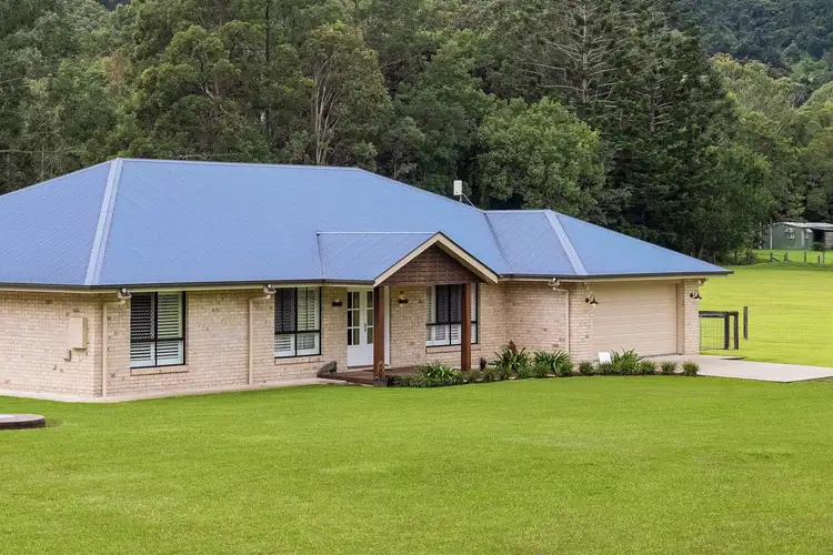 4 Andrew Road