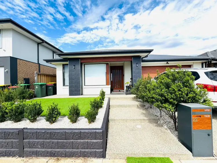 22 Camfield Crescent
