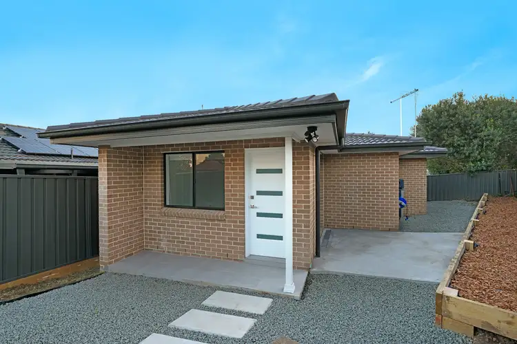 8A Goondah Avenue