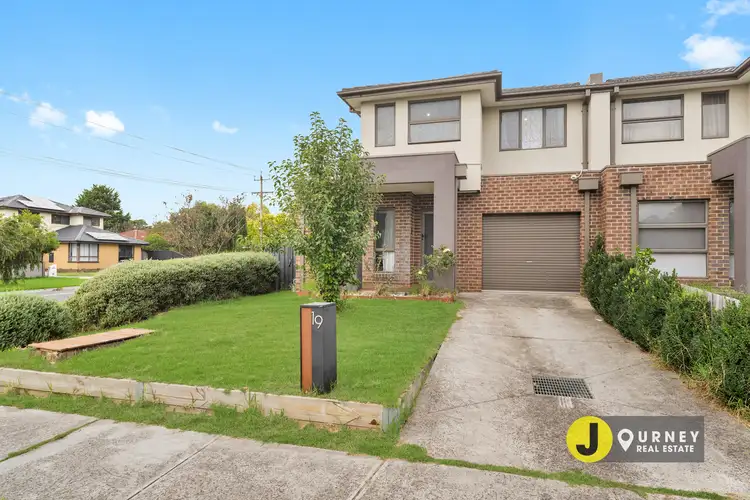 19 Barkly Street