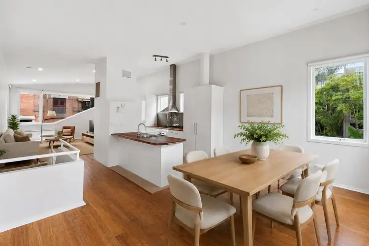 14/15 Beach Street