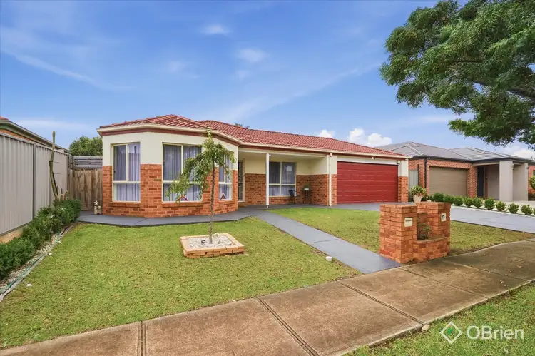 7 Davies Avenue