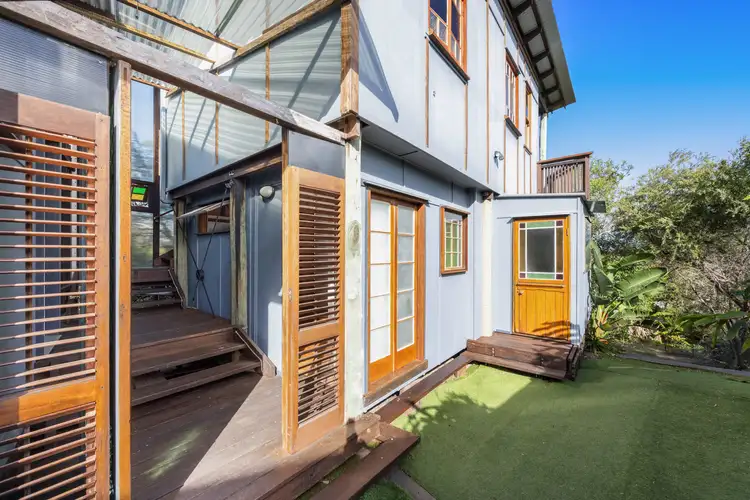 2/9 Wunnunga Crescent