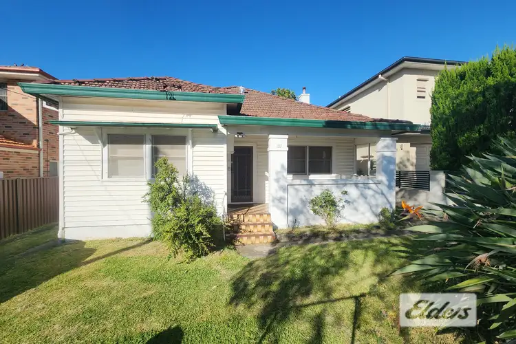 43 Maud Street