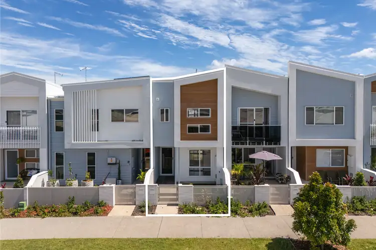 33 Yarra Way