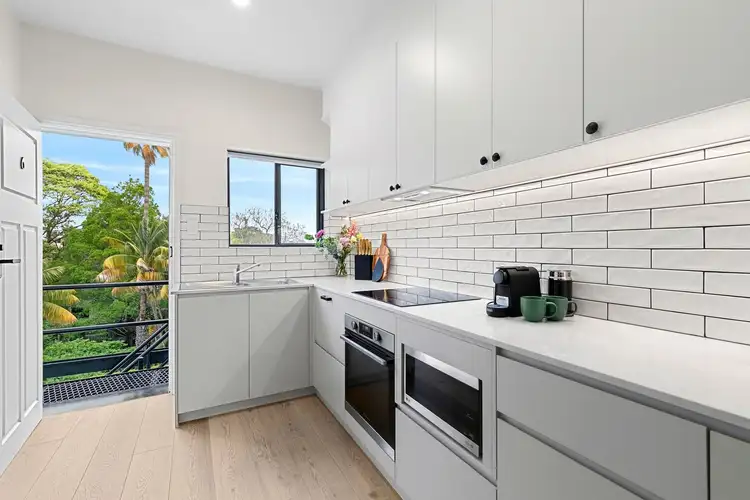 3/1 Woolley Street