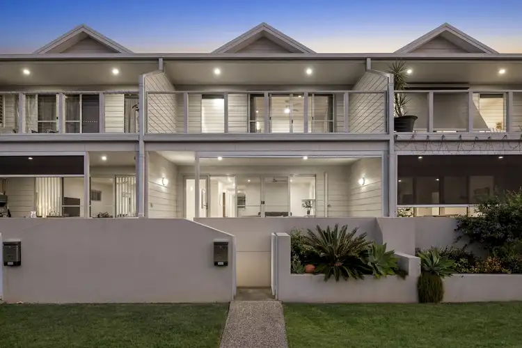 6/7 Fawcett Street, Woolgoolga NSW 2456