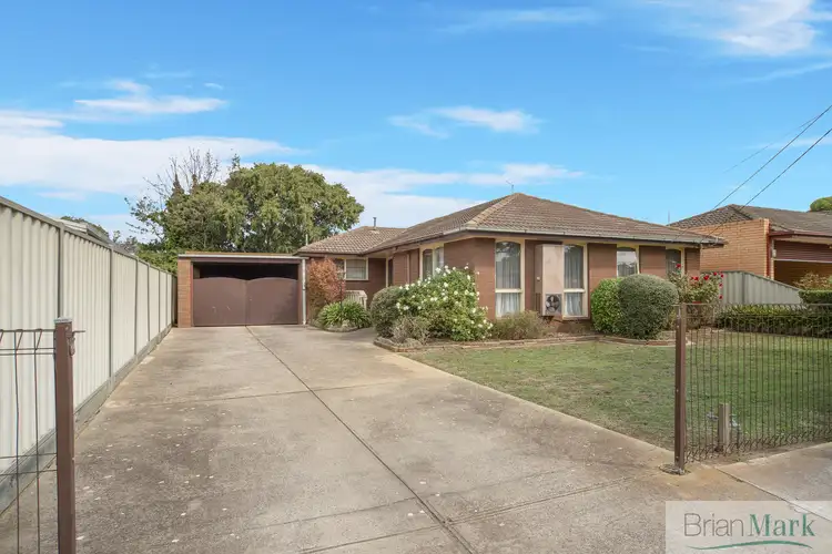 1 Feathertop Drive