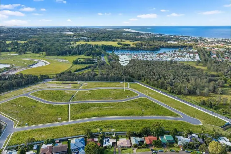 32 Bowen Loop