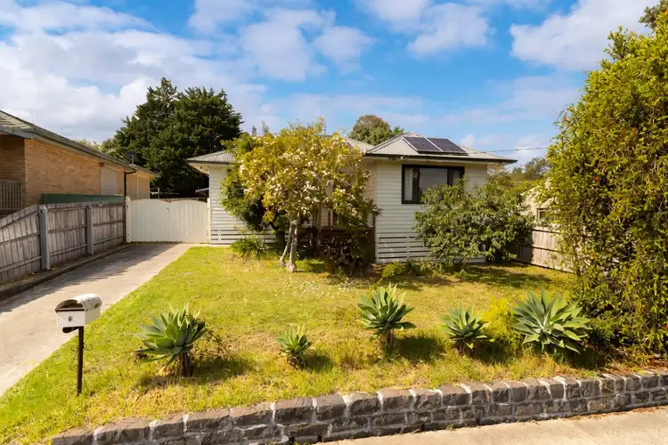 6 Kerr Avenue, Oak Park VIC 3046